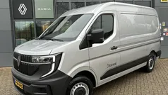 Grijs Gebruikt 2024 Renault Master Van | € 35.602 (Eerlijke prijs)