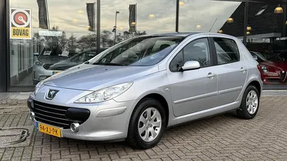 Occasion 2007 Peugeot 307 Premium Hatchback | € 1.749 (Eerlijke prijs)