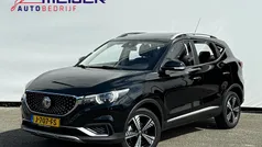 Zwart Gebruikt 2020 MG ZS Luxury Sedan | € 14.980 (Eerlijke prijs)