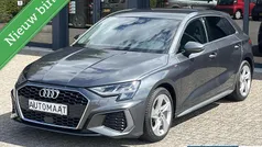Grijs Gebruikt 2024 Audi A3 Sportback S-Line Hatchback | € 29.950 (Eerlijke prijs)