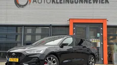 Zwart Gebruikt 2024 Ford Focus ST-Line X Stationwagen | € 31.450 (Eerlijke prijs)