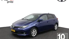 Blauw Gebruikt 2018 Toyota Auris Hybrid Hatchback | € 14.950 (Eerlijke prijs)