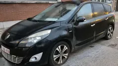 Gebruikt 2011 Renault Scénic III Bose Edition MPV | € 2.250 (Super prijs)