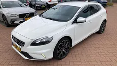 Wit Gebruikt 2014 Volvo V40 R-Design Stationwagen | € 15.694 (Eerlijke prijs)