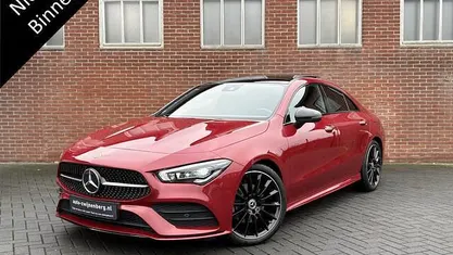 Occasion 2023 Mercedes CLA180 AMG line Sedan | € 36.900 (Eerlijke prijs)