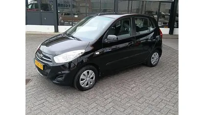 Zwart Occasion 2014 Hyundai i10 Hatchback | € 4.750 (Eerlijke prijs)