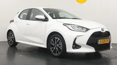 Wit Gebruikt 2024 Toyota Yaris Hybrid Hatchback | € 22.899 (Eerlijke prijs)
