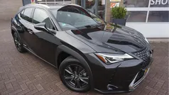 Zwart Gebruikt 2020 Lexus UX 250h Business Edition SUV | € 26.285 (Eerlijke prijs)