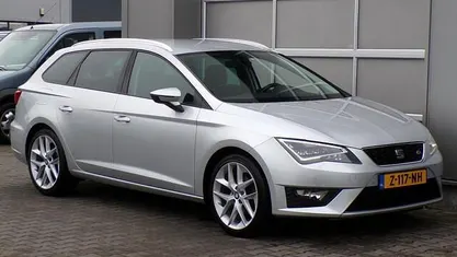 Grijs Occasion 2016 Seat Leon ST FR Stationwagen | € 12.950 (Eerlijke prijs)