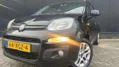 Zwart (metallic) Gebruikt 2012 Fiat Panda Lounge Hatchback | € 3.495 (Eerlijke prijs)