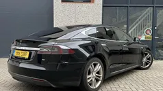 Zwart Gebruikt 2015 Tesla Model S Hatchback | € 17.999 (Eerlijke prijs)