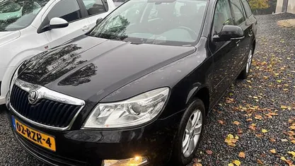 Occasion 2011 Skoda Octavia Business Line Stationwagen | € 2.150 (Eerlijke prijs)