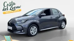Grijs Gebruikt 2024 Toyota Yaris Hybrid Active Hatchback | € 22.950 (Eerlijke prijs)