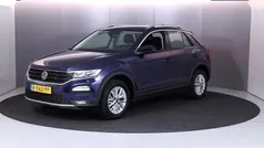 Blauw Gebruikt 2021 VW T-Roc Business SUV | € 22.449 (Eerlijke prijs)