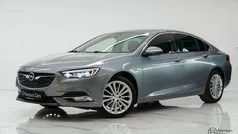 Grijs Gebruikt 2017 Opel Insignia Sport Sedan | € 14.900 (Eerlijke prijs)