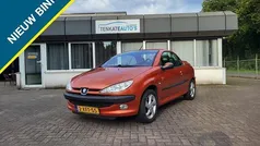 Oranje Gebruikt 2002 Peugeot 206 Cabriolet | € 950 (Goede deal)
