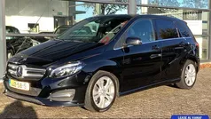Zwart Gebruikt 2018 Mercedes B200 Ambition MPV | € 16.750 (Eerlijke prijs)