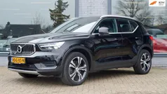 Zwart Gebruikt 2022 Volvo XC40 Inscription SUV | € 32.590 (Goede deal)