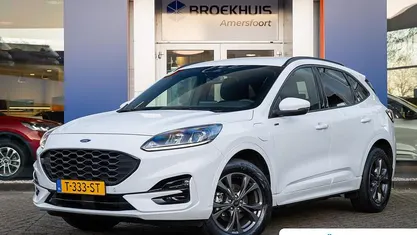 Wit Gebruikt 2023 Ford Kuga ST-Line SUV | € 25.395 (Eerlijke prijs)
