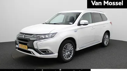 Occasion 2021 Mitsubishi Outlander P-HEV Intense SUV | € 22.400 (Eerlijke prijs)