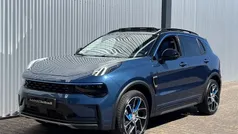 Blauw, metallic lak Gebruikt 2022 Lynk & Co 01 SUV | € 24.900 (Eerlijke prijs)