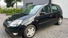 Zwart Gebruikt 2003 Ford Fiesta Ghia Hatchback | € 1.750 (Eerlijke prijs)