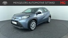 Gebruikt 2024 Toyota Aygo Play Hatchback | € 22.250 (Eerlijke prijs)
