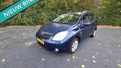 Blauw Gebruikt 2003 Toyota Corolla Verso Luna MPV | € 2.299 (Eerlijke prijs)