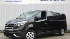 Zwart Nieuw 2024 Renault Trafic Van | € 29.942 (Eerlijke prijs)