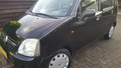 Zwart Gebruikt 2003 Opel Agila Essentia Hatchback | € 999 (Eerlijke prijs)