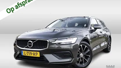 Grijs Occasion 2021 Volvo V60 Business Edition Stationwagen | € 26.400 (Eerlijke prijs)