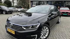 Zwart Gebruikt 2016 VW Passat GTE Sedan | € 17.950 (Iets duurder)