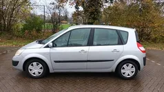 Gebruikt 2006 Renault Scénic II MPV | € 3.149 (Eerlijke prijs)