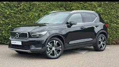 Zwart Gebruikt 2022 Volvo XC40 Inscription SUV | € 38.940 (Eerlijke prijs)