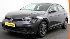 Grijs, metallic lak Gebruikt 2024 VW Polo Life Hatchback | € 23.890 (Goede deal)