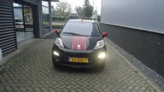 Zwart Gebruikt 2013 Peugeot 107 Active Hatchback | € 4.498 (Eerlijke prijs)