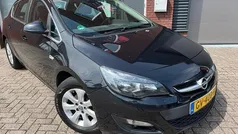 Zwart Gebruikt 2015 Opel Astra Hatchback | € 7.600 (Super prijs)