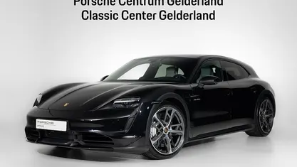 Zwart Gebruikt 2024 Porsche Taycan Cross Turismo Stationwagen | € 114.900 (Eerlijke prijs)