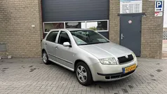 Grijs Gebruikt 2003 Skoda Fabia Classic Hatchback | € 1.350 (Eerlijke prijs)
