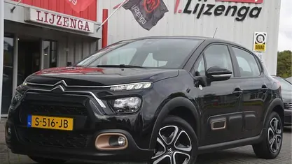 Zwart Gebruikt 2023 Citroën C3 PureTech Hatchback | € 14.499 (Eerlijke prijs)