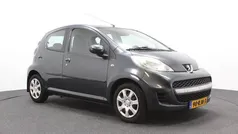 Grijs Gebruikt 2011 Peugeot 107 Hatchback | € 3.995 (Eerlijke prijs)