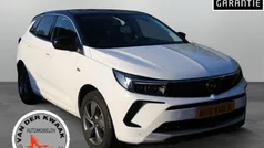 Wit Gebruikt 2024 Opel Grandland X Ultimate SUV | € 32.450 (Eerlijke prijs)