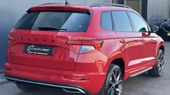 Rood Gebruikt 2021 Skoda Karoq SportLine SUV | € 30.945 (Eerlijke prijs)