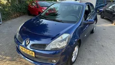Blauw Gebruikt 2006 Renault Clio II Hatchback | € 2.749 (Eerlijke prijs)