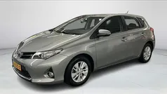 Grijs Gebruikt 2015 Toyota Auris Hatchback | € 14.900 (Eerlijke prijs)