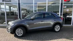 Grijs Gebruikt 2021 VW T-Roc Style SUV | € 18.845 (Goede deal)