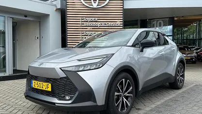 Gebruikt 2024 Toyota C-HR SUV | € 30.390 (Eerlijke prijs)