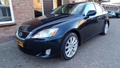 Blauw, metallic lak Gebruikt 2006 Lexus IS250 Business Edition Sedan | € 8.950 (Super prijs)