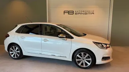 Occasion 2017 Citroën C4 Feel Hatchback | € 7.950 (Eerlijke prijs)