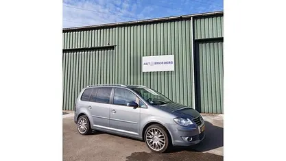 Occasion VW Touran Highline 140 PK (102 kW) 2007 Grijs MPV